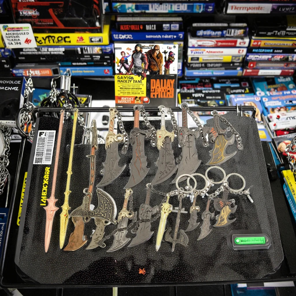 Blades Chaos Keychain Miniature God of War Kratos Leviathan Axe Fashionable Zinc Alloy Metal Swords