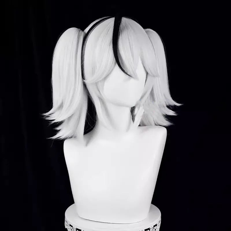 Wholesale Wuthering Waves Game 35cm Short Silver Black Mixed Camellya Chun Wig Synthetic Anime Cosplay Wig With Two Ponytails