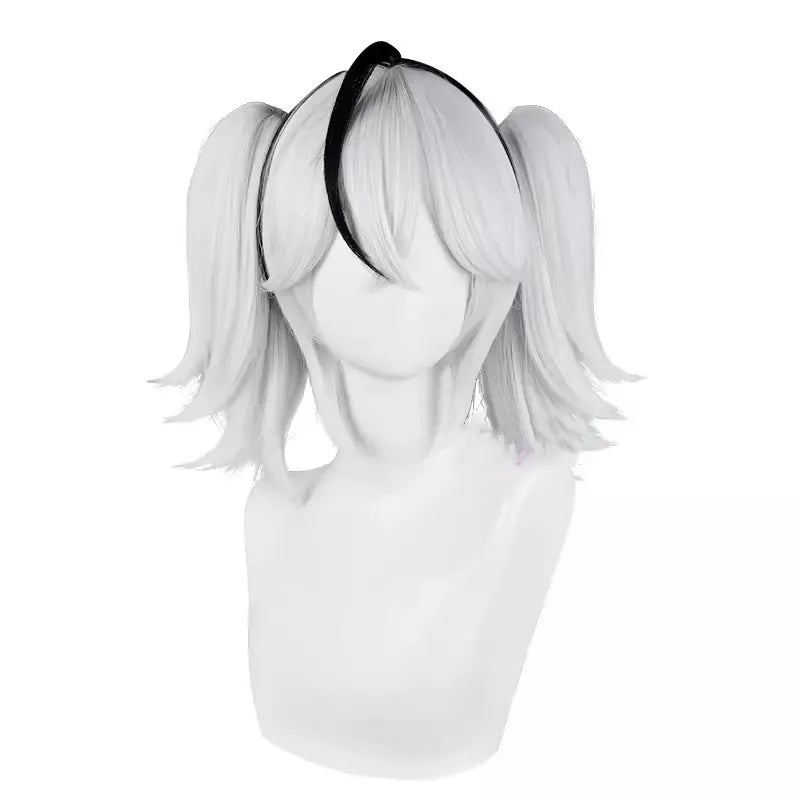 Wholesale Wuthering Waves Game 35cm Short Silver Black Mixed Camellya Chun Wig Synthetic Anime Cosplay Wig With Two Ponytails