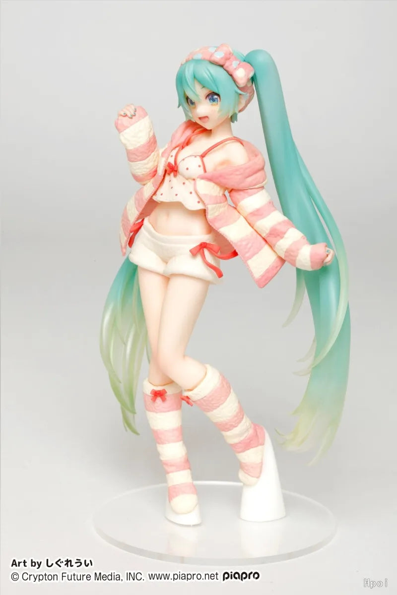 Taito Original Genuine Vocaloid Singer Hatsune Miku Figure Costumes Room Wear China Exclusive Color Ver 18cm Model Toy Figures