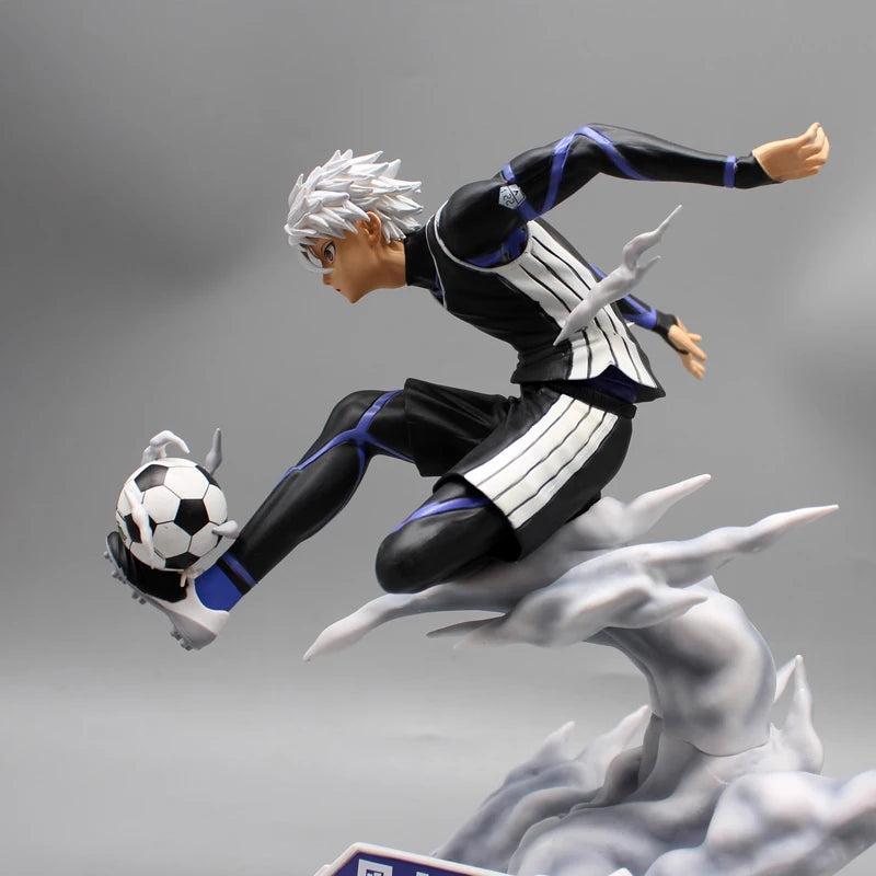 Blue Lock Figures Nagi Seishiro Anime Figure Football Action Figurine Pvc Model Desk Collection Room Statue Doll Birthday Gifts