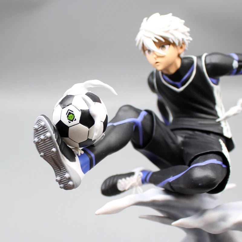 Blue Lock Figures Nagi Seishiro Anime Figure Football Action Figurine Pvc Model Desk Collection Room Statue Doll Birthday Gifts