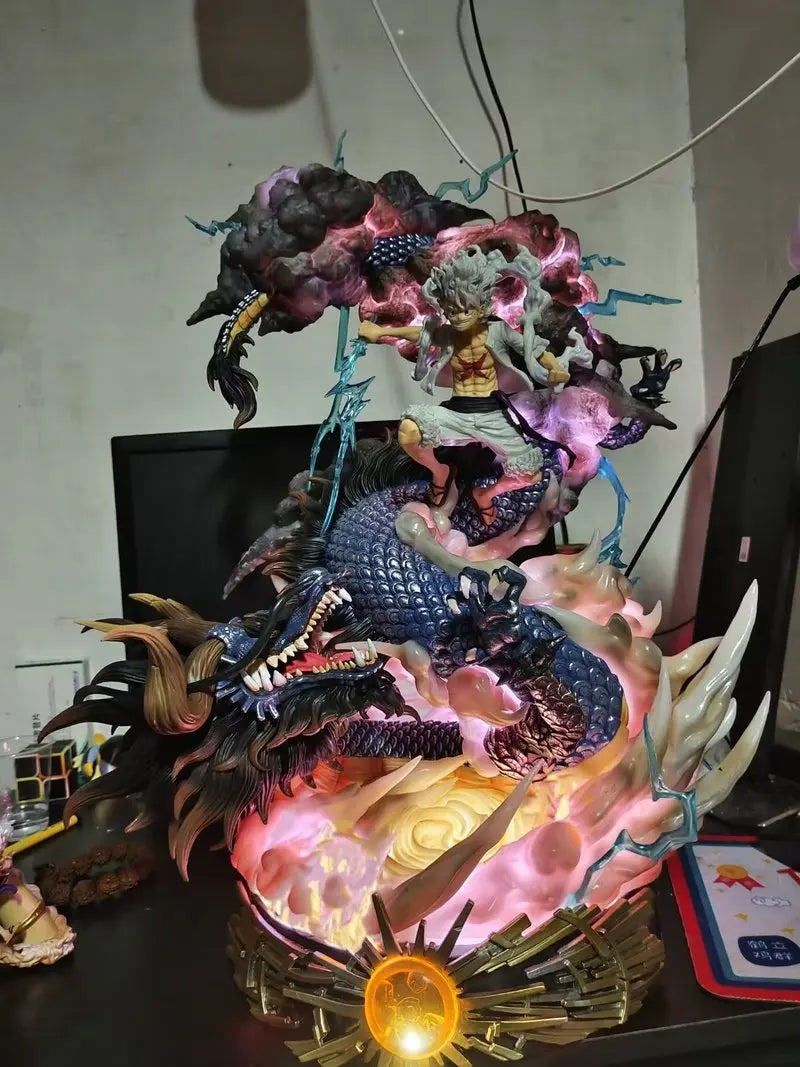 Luffy vs Kaido Gear 5 Figure