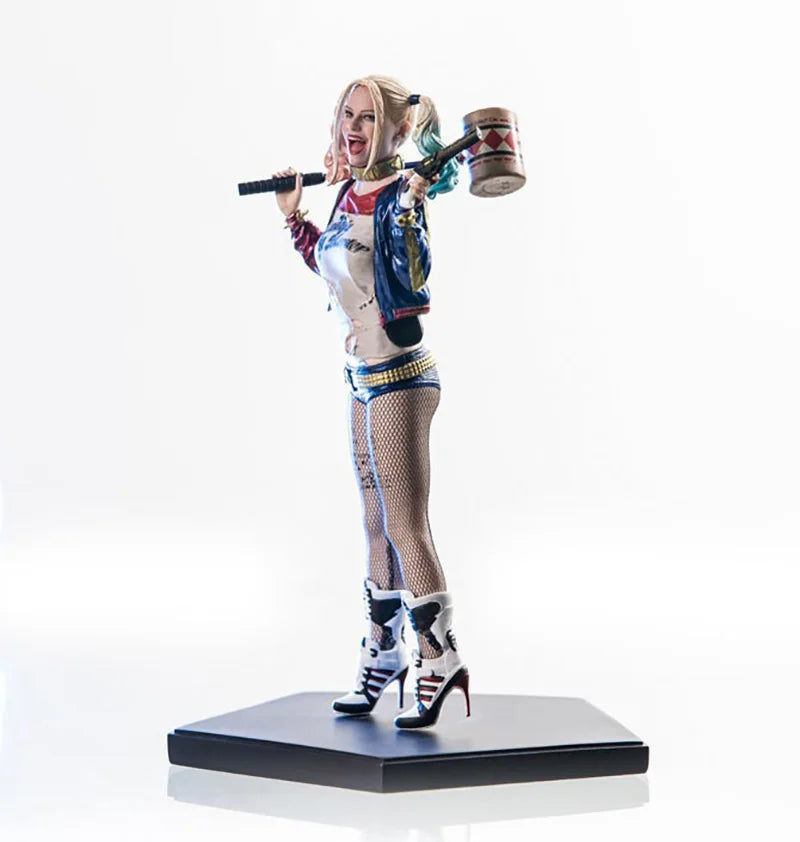 Joker Figures Harley Quinn Action Figure 1/12 With Real Clothes Clown Girl Real Silk Stockings Collectible Model Toys 19cm Gifts