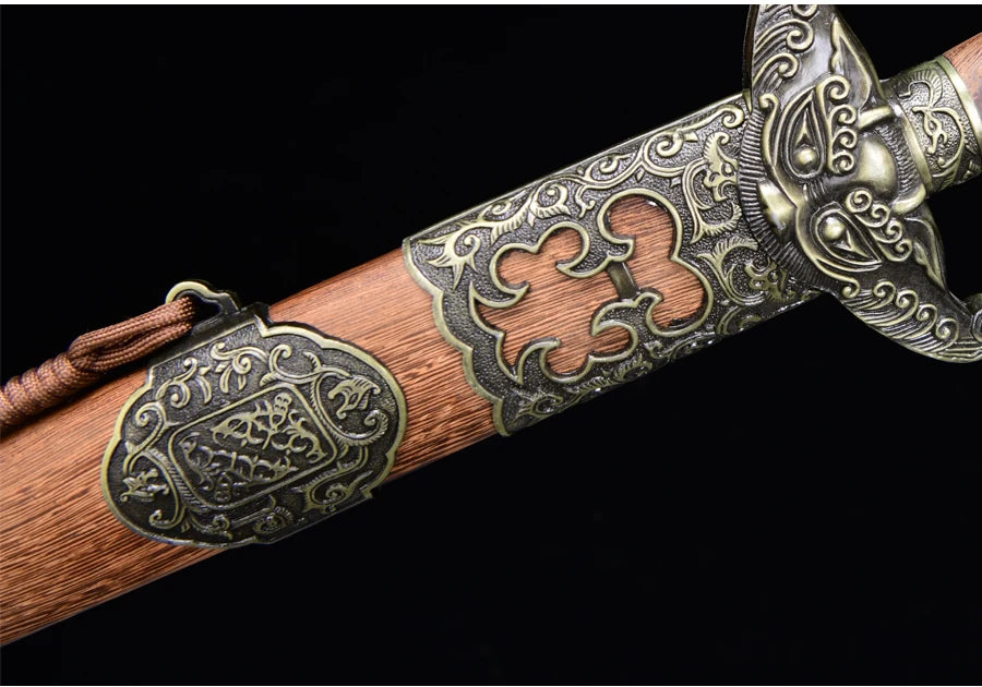 Chinese Tai Chi Swords Folded Steel Damascus Blade Real Handmade Full Tang Sharp Rosewood Sheath Dragon Guard Training Katanas