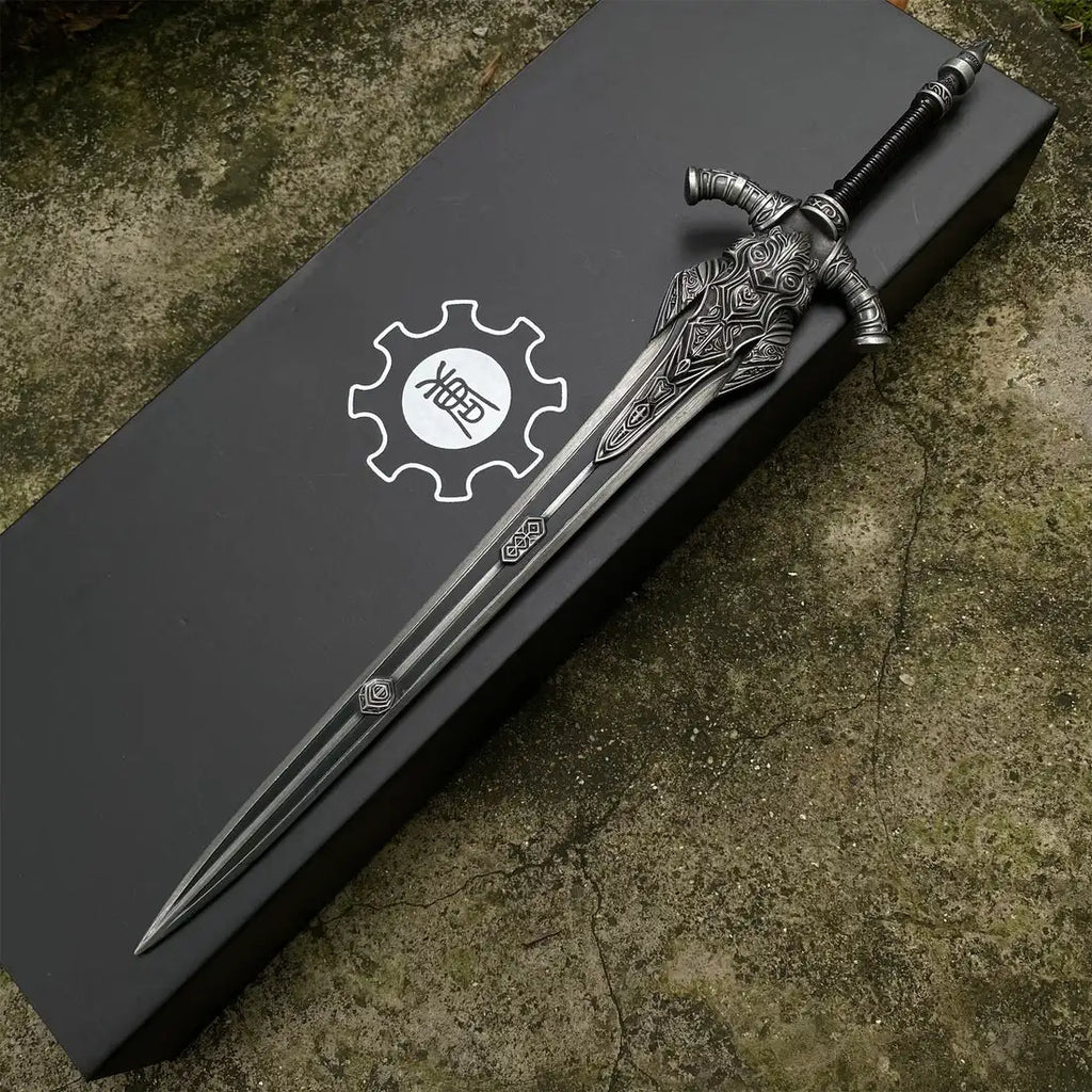 30cm DARK SOULS Wolf Knight's Greatsword weapons model Game Peripheral Toy Sword Unsharpened Desktop Collected Exhibits Boy Gift