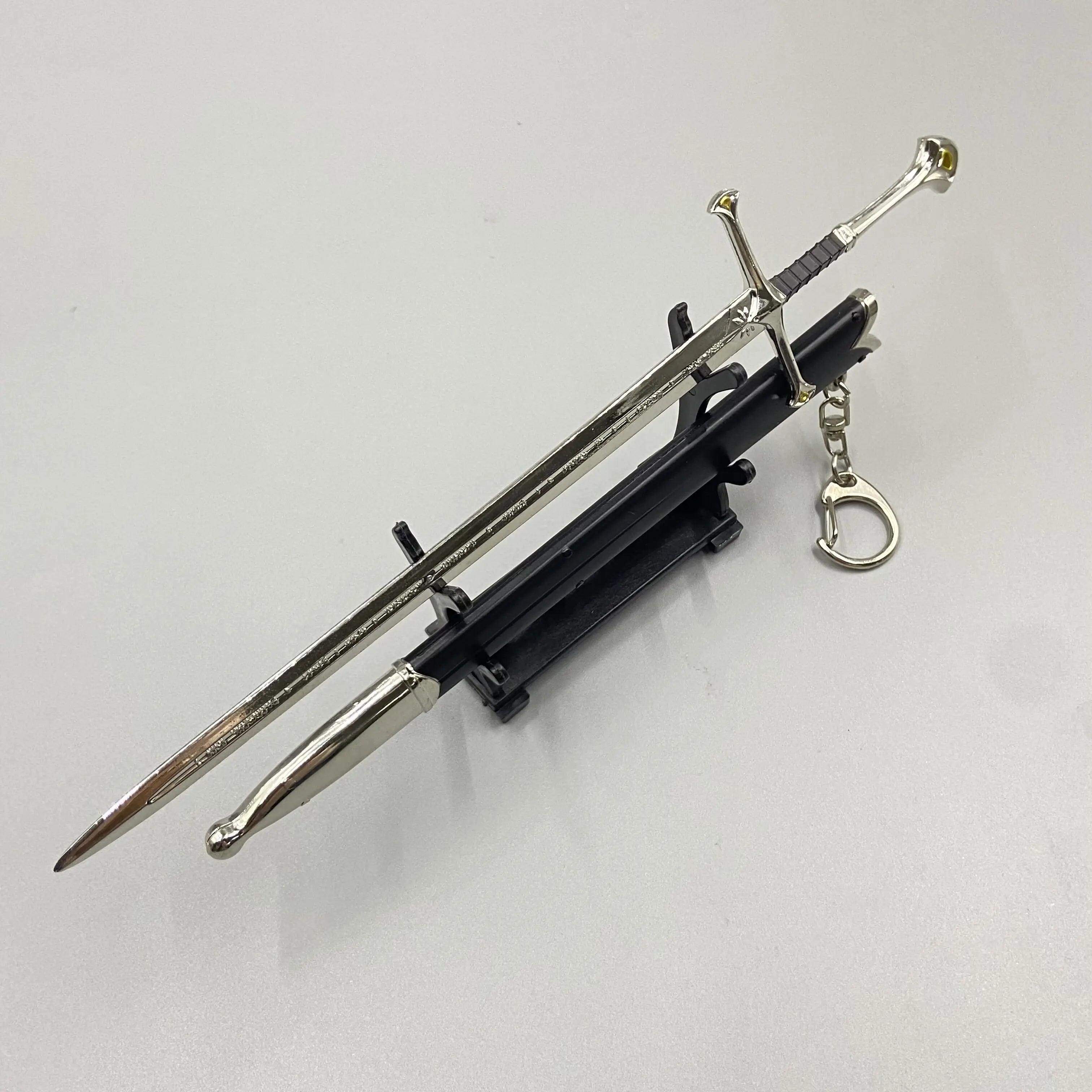 22cm Silver Sword The Anduril Narsil Sword  Movies Peripheral Medieval Metal  Model Samurai Keychains Ornament Crafts Toys
