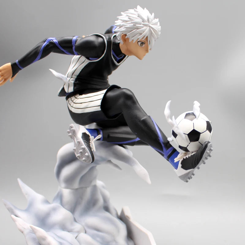 Blue Lock Figures Nagi Seishiro Anime Figure Football Action Figurine Pvc Model Desk Collection Room Statue Doll Birthday Gifts