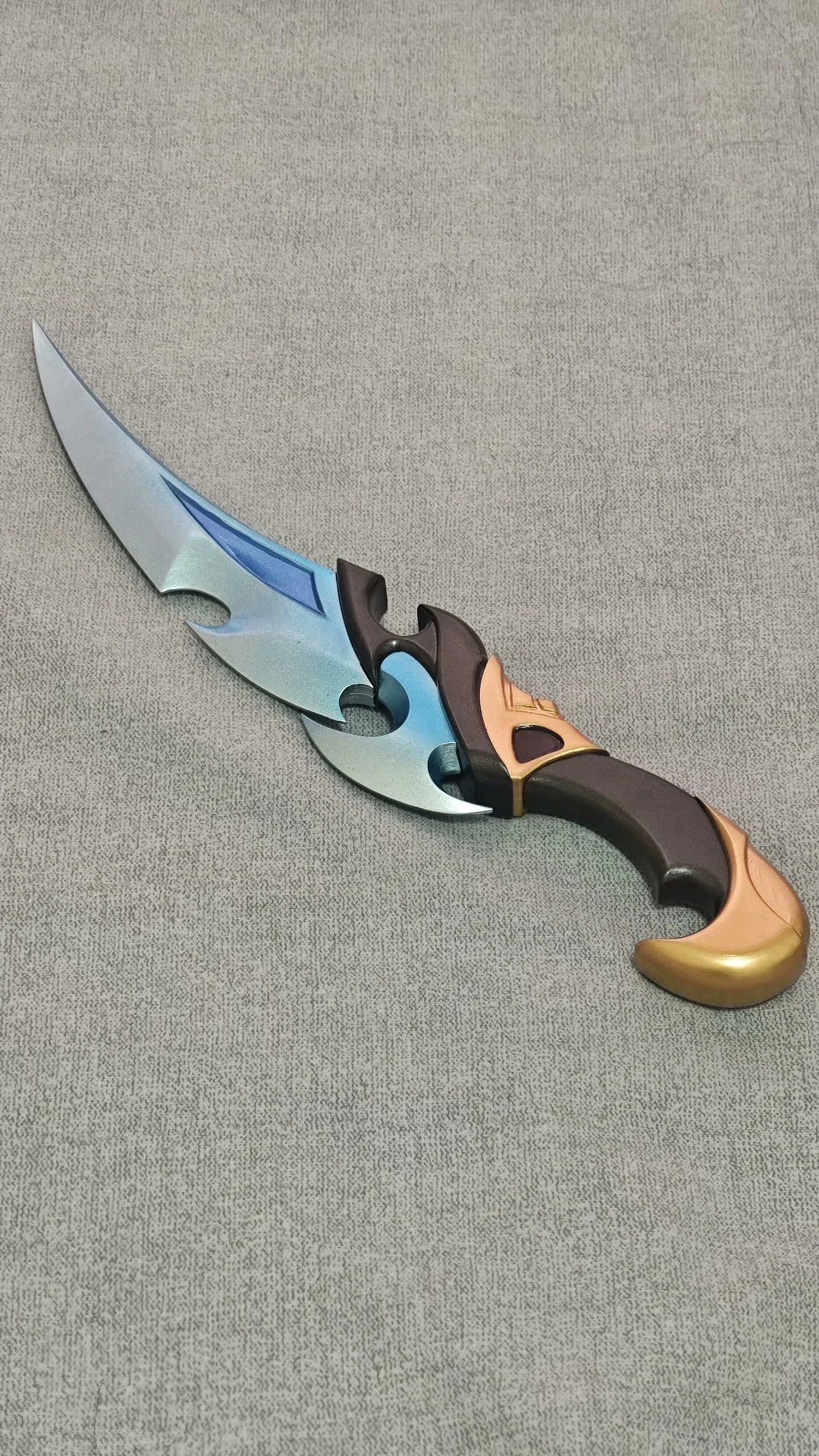 Anime cosplay Genshin Impact Lohen Cosplay Props Anime Game Same Style Restores Character Shape Rich disfraz mujer 코스튬