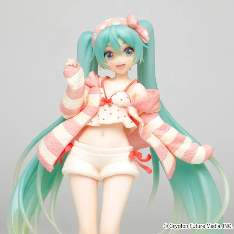 Taito Original Genuine Vocaloid Singer Hatsune Miku Figure Costumes Room Wear China Exclusive Color Ver 18cm Model Toy Figures