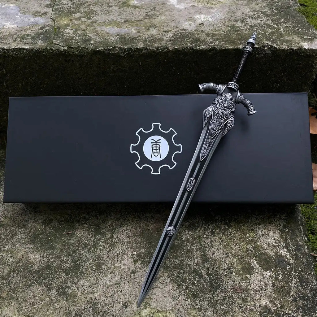 30cm DARK SOULS Wolf Knight's Greatsword weapons model Game Peripheral Toy Sword Unsharpened Desktop Collected Exhibits Boy Gift