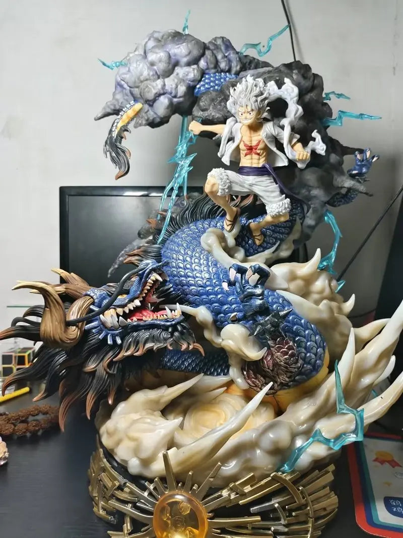 Luffy vs Kaido Gear 5 Figure