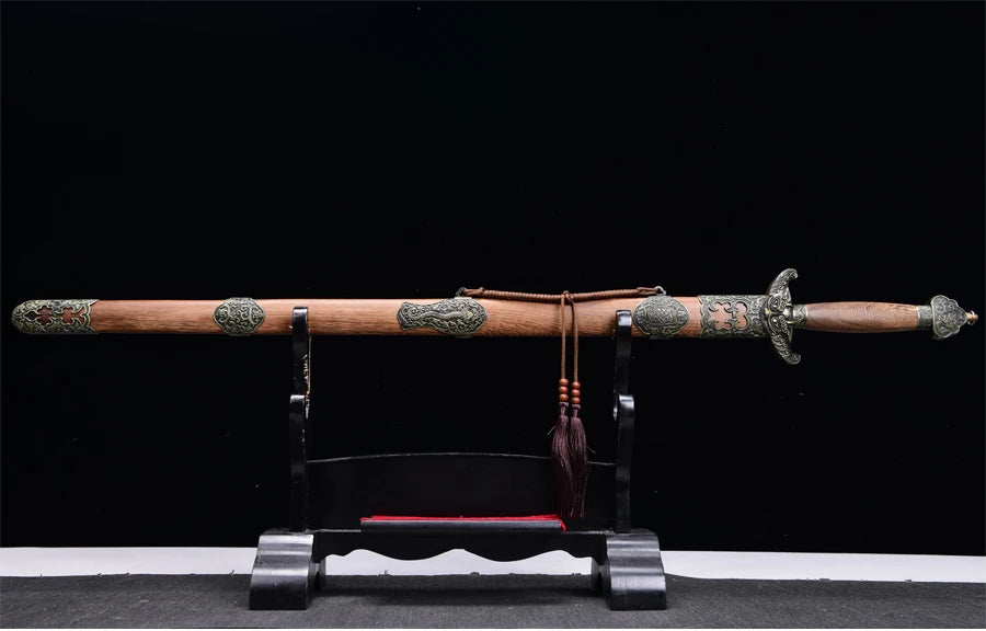 Chinese Tai Chi Swords Folded Steel Damascus Blade Real Handmade Full Tang Sharp Rosewood Sheath Dragon Guard Training Katanas
