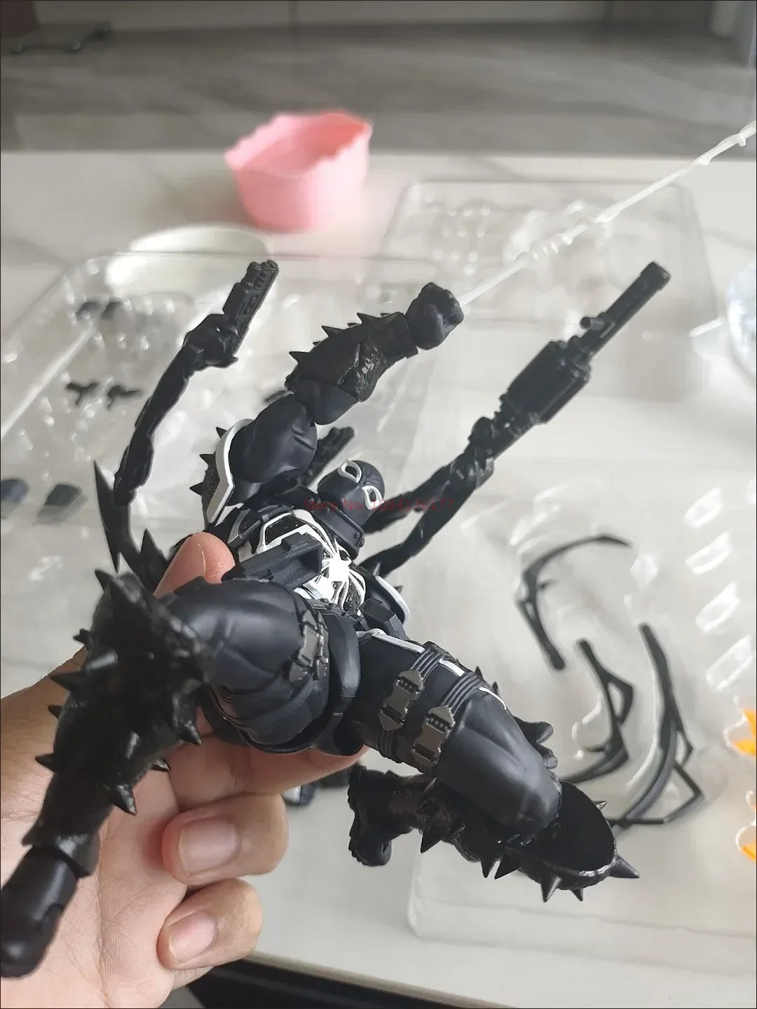 In Stock Mess Toys Black Suit Neighbor Symbiote Spider Figure Scarlet Spider Kaine Parker Red Anime Action Figure Toys Gifts