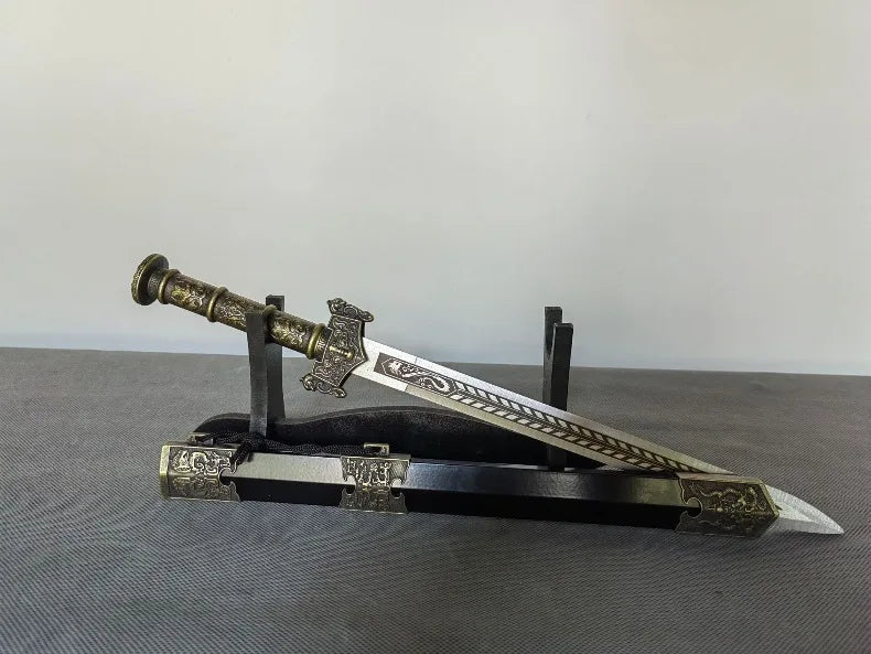44cm Ancient Sword Model with Antique Bronze Finish, Detailed Metal Craftsmanship for Wall Display, Unsharpened Gift for Men