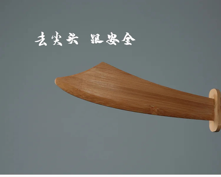 Solid Wood Children's Sword for Boys, Martial Arts Training and Performance Practice, Mini Curved Broadsword Ornament