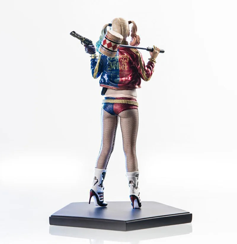 Joker Figures Harley Quinn Action Figure 1/12 With Real Clothes Clown Girl Real Silk Stockings Collectible Model Toys 19cm Gifts