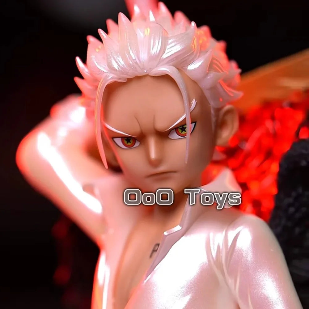 Seraphim Mihawk Figure