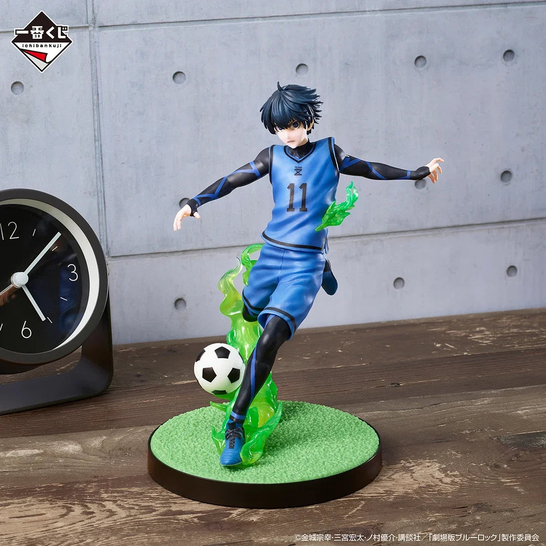 BANDAI Ichiban KUJI Blue Lock Isagi Yoichi Bachira Meguru wielding saboteurs Anime Action Figures Model Collection Toy