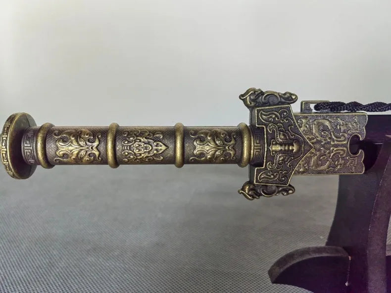 44cm Ancient Sword Model with Antique Bronze Finish, Detailed Metal Craftsmanship for Wall Display, Unsharpened Gift for Men