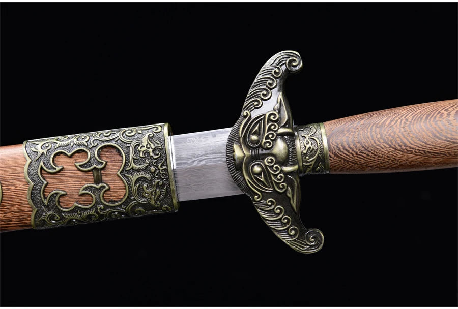 Chinese Tai Chi Swords Folded Steel Damascus Blade Real Handmade Full Tang Sharp Rosewood Sheath Dragon Guard Training Katanas