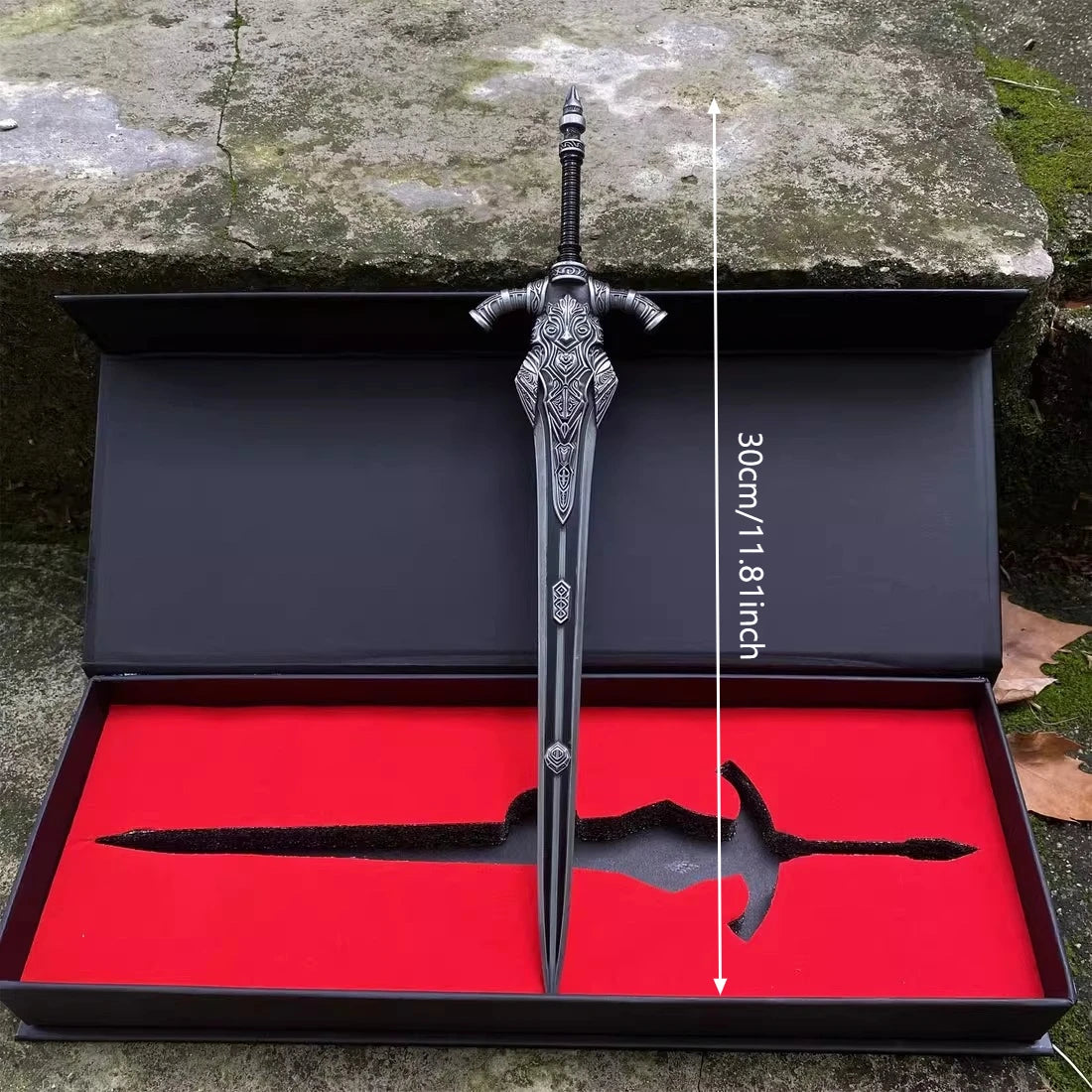 30cm DARK SOULS Wolf Knight's Greatsword weapons model Game Peripheral Toy Sword Unsharpened Desktop Collected Exhibits Boy Gift