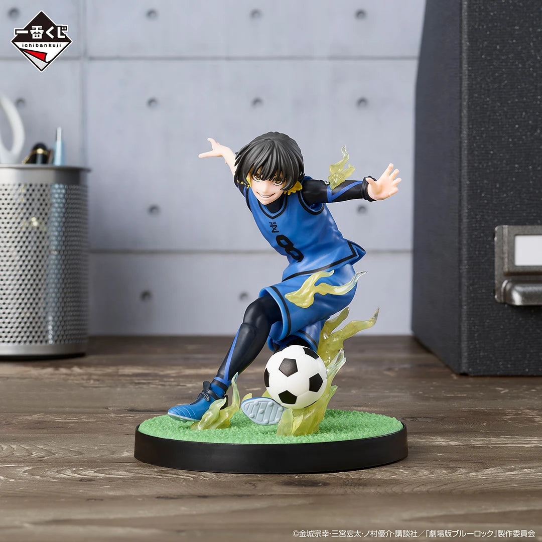 BANDAI Ichiban KUJI Blue Lock Isagi Yoichi Bachira Meguru wielding saboteurs Anime Action Figures Model Collection Toy